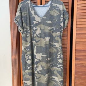 Nic and Lulu camouflage dress - New without tags size Xl
